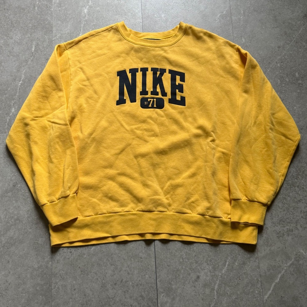 Y2K Nike Vintage Graphic Spellout Crewneck Sweatshirt Yellow XL